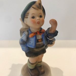 Goebel Hummel “Home from Market” 198